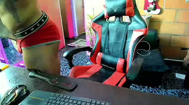 Adam Valenciia online show from 15, 2, 2025