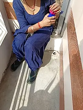 Best-Couple online show from 3, 3, 2025