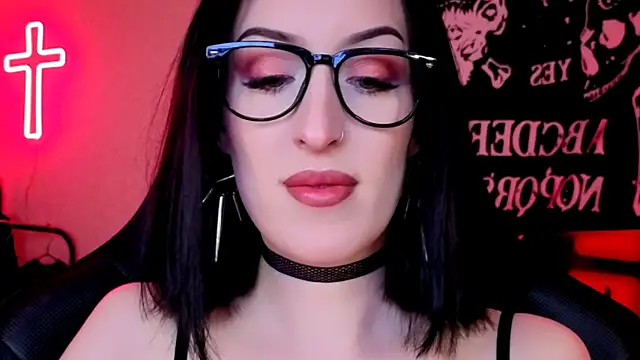 Snapshot of Miss_Alice__ chatting on 19, 5, 2026 Miss Alice online show from 19, 5, 2026
