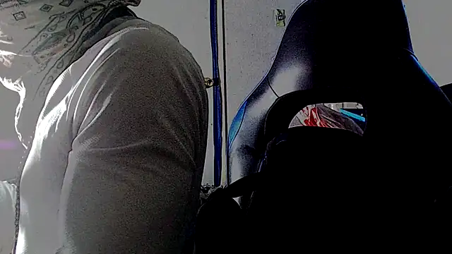 Snapshot of dominatingblacklove chatting on 29, 9, 2025 dominatingblacklove online show from 29, 9, 2025