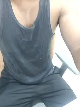 Snapshot of hot_boy_dic chatting on 1, 4, 2026 hot boy dic online show from 1, 4, 2026
