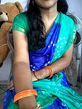 lovelygirl4567 online show from 15, 11, 2025