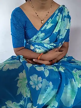 Snapshot of lovelygirl4567 chatting on 11, 6, 2026 lovelygirl4567 online show from 11, 6, 2026