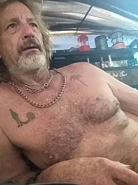 Snapshot of Cloudin_around chatting on 12, 4, 2026 Cloudin around online show from 12, 4, 2026