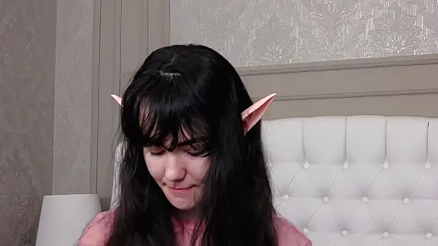 Snapshot of Little__Iris chatting on 9, 3, 2025 Little Iris online show from 9, 3, 2025