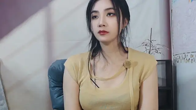 Snapshot of xiaotiantian-76 chatting on 11, 1, 2025 xiaotiantian-76 online show from 11, 1, 2025