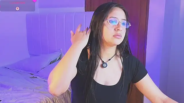 Snapshot of Gretta_Hot chatting on 9, 6, 2026 Gretta Hot online show from 9, 6, 2026