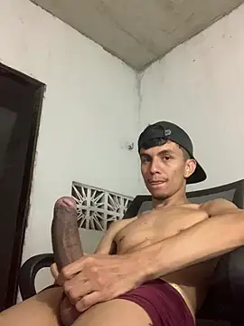 Snapshot of gabrielzinnnn085 chatting on 3, 8, 2026 gabrielzinnnn085 online show from 3, 8, 2026