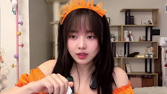 Chenjing0 online show from 26, 10, 2025