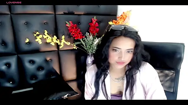 Carolaine01 online show from 9, 2, 2025