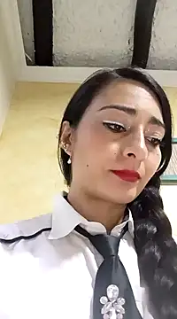 BELLA--26 online show from 27, 1, 2025