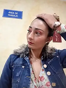 BELLA--26 online show from 30, 1, 2025