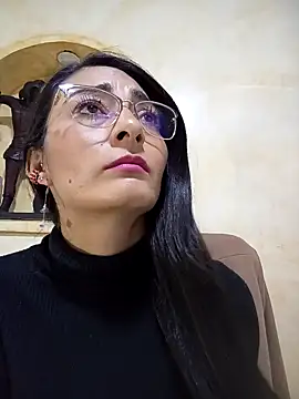 BELLA--26 online show from 6, 2, 2025