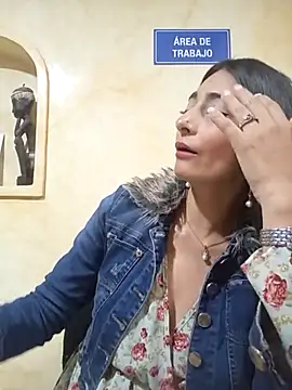 BELLA--26 online show from 14, 3, 2025