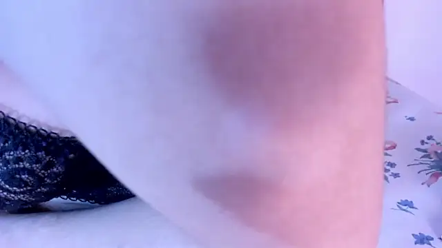 Snapshot of violetadumsper chatting on 5, 10, 2025 violetadumsper online show from 5, 10, 2025