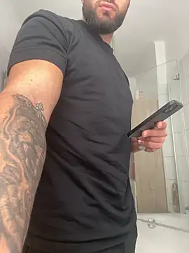 HotTeenBoy online show from 4, 1, 2025
