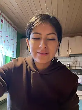 Snapshot of QueenFernanda chatting on 11, 2, 2025 QueenFernanda online show from 11, 2, 2025