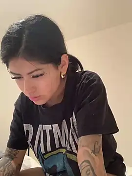 Snapshot of QueenFernanda chatting on 12, 2, 2025 QueenFernanda online show from 12, 2, 2025