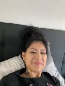 Snapshot of QueenFernanda chatting on 16, 2, 2025 QueenFernanda online show from 16, 2, 2025