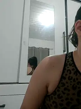 Snapshot of camillebr chatting on 16, 12, 2025 camillebr online show from 16, 12, 2025