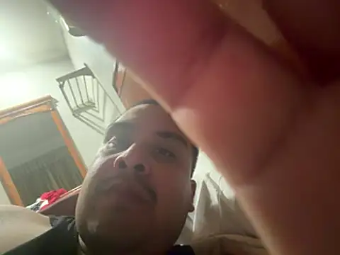 Snapshot of LA_cloudzzpnp chatting on 9, 2, 2026 LA cloudzzpnp online show from 9, 2, 2026