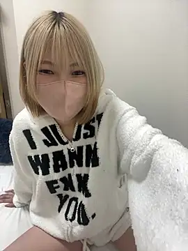 Hikaru-chan online show from 2, 3, 2025