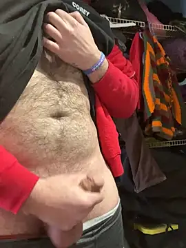 Snapshot of coreyl9718 chatting on 19, 2, 2025 coreyl9718 online show from 19, 2, 2025