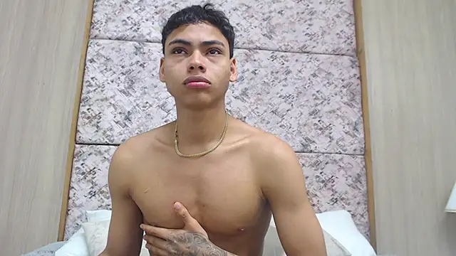 adam piarse01 online show from 13, 2, 2026