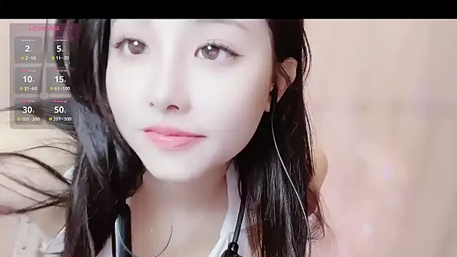 Snapshot of nicole_888 chatting on 5, 3, 2025 nicole 888 online show from 5, 3, 2025