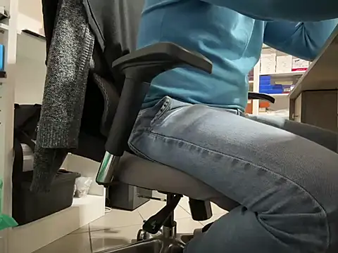 Snapshot of stefanosk chatting on 4, 1, 2025 stefanosk online show from 4, 1, 2025