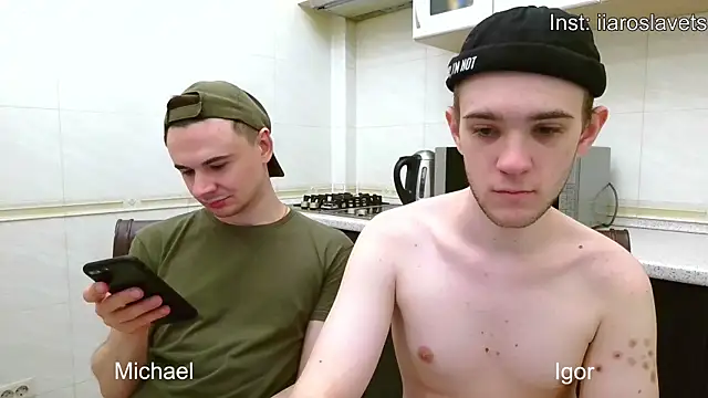 Snapshot of michael_sexdevil chatting on 11, 2, 2025 michael sexdevil online show from 11, 2, 2025