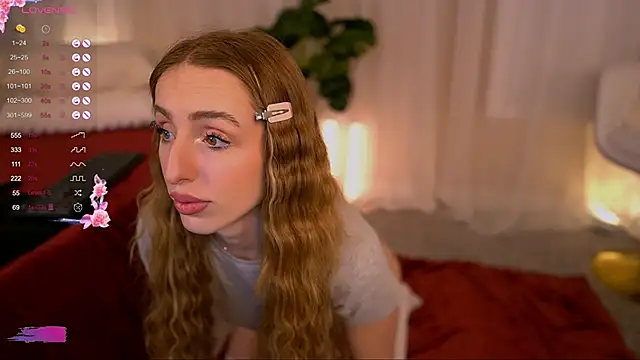 Snapshot of LunaBlossomX chatting on 26, 2, 2025 LunaBlossomX online show from 26, 2, 2025