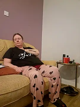 curvy girl71 online show from 13, 1, 2025