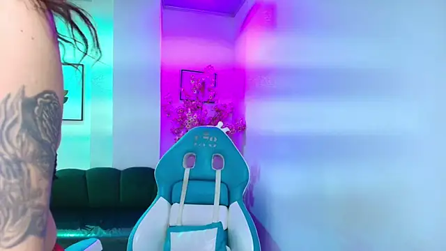 Snapshot of Arianna_sweeet chatting on 28, 5, 2026 Arianna sweeet online show from 28, 5, 2026