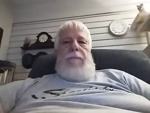 Snapshot of Futura_intx chatting on 9, 6, 2026 Futura intx online show from 9, 6, 2026