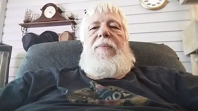 Snapshot of Futura_intx chatting on 30, 6, 2026 Futura intx online show from 30, 6, 2026