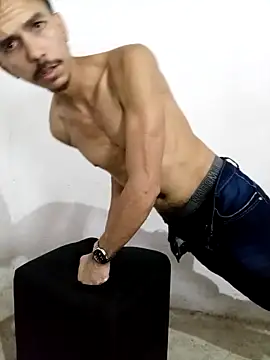 MagrinhoSaradoo online show from 5, 3, 2026