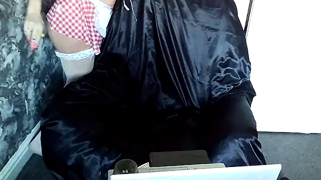 Snapshot of ImogenBrooke chatting on 6, 3, 2025 ImogenBrooke online show from 6, 3, 2025