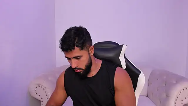 Santiago huntt online show from 6, 2, 2026