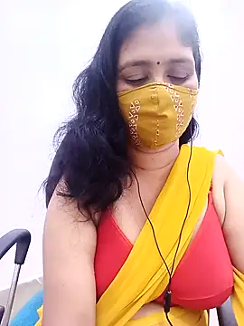 Snapshot of Lucky-Deepthi chatting on 13, 9, 2025 Lucky-Deepthi online show from 13, 9, 2025