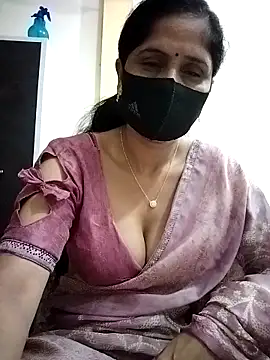 Snapshot of priyancyfun chatting on 14, 10, 2025 priyancyfun online show from 14, 10, 2025