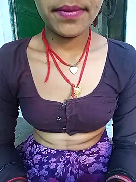 Amaya Bajwa online show from 5, 3, 2025