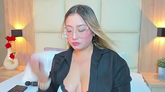 Snapshot of antonella_cutie_ chatting on 17, 7, 2026 antonella cutie online show from 17, 7, 2026