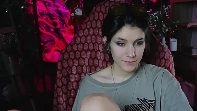 Hyeon Jin online show from 7, 1, 2025