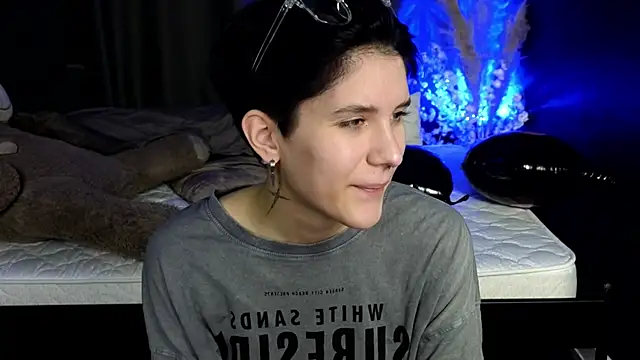 Hyeon Jin online show from 11, 3, 2025