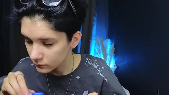 Hyeon Jin online show from 12, 3, 2025