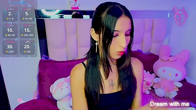 Snapshot of Silver_Rosex chatting on 4, 12, 2025 Silver Rosex online show from 4, 12, 2025