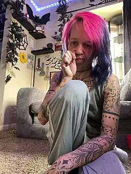 trashbrat online show from 18, 5, 2026