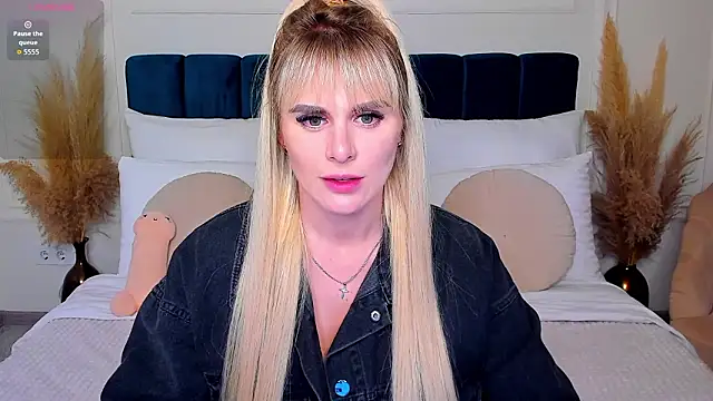 Snapshot of LiluDav chatting on 3, 2, 2026 LiluDav online show from 3, 2, 2026