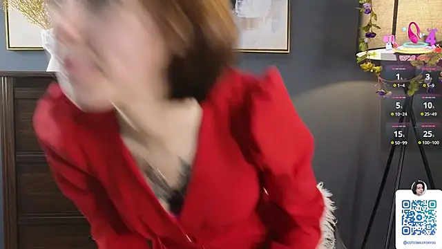 OdiliaHartnell online show from 23, 2, 2025